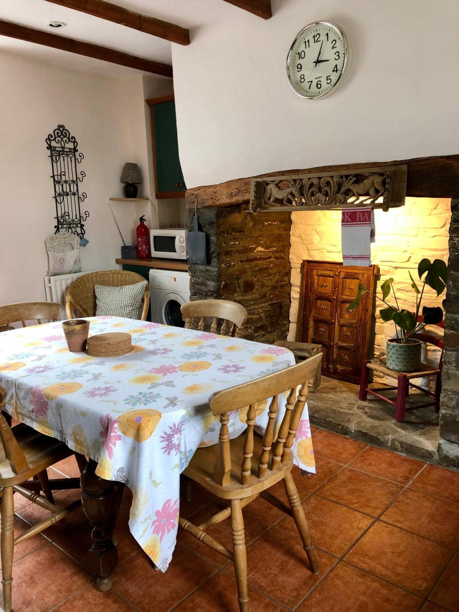 Lake Villa Holiday Cottages Холсуърти Екстериор снимка